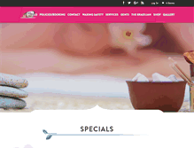 Tablet Screenshot of dollwaxsalon.com
